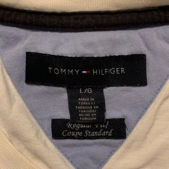 Tommy Hilfiger Large White & Navy Blue Graphic T-Shirt - Picture 2 of 5